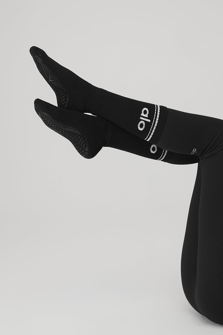 Throwback Barre Socks