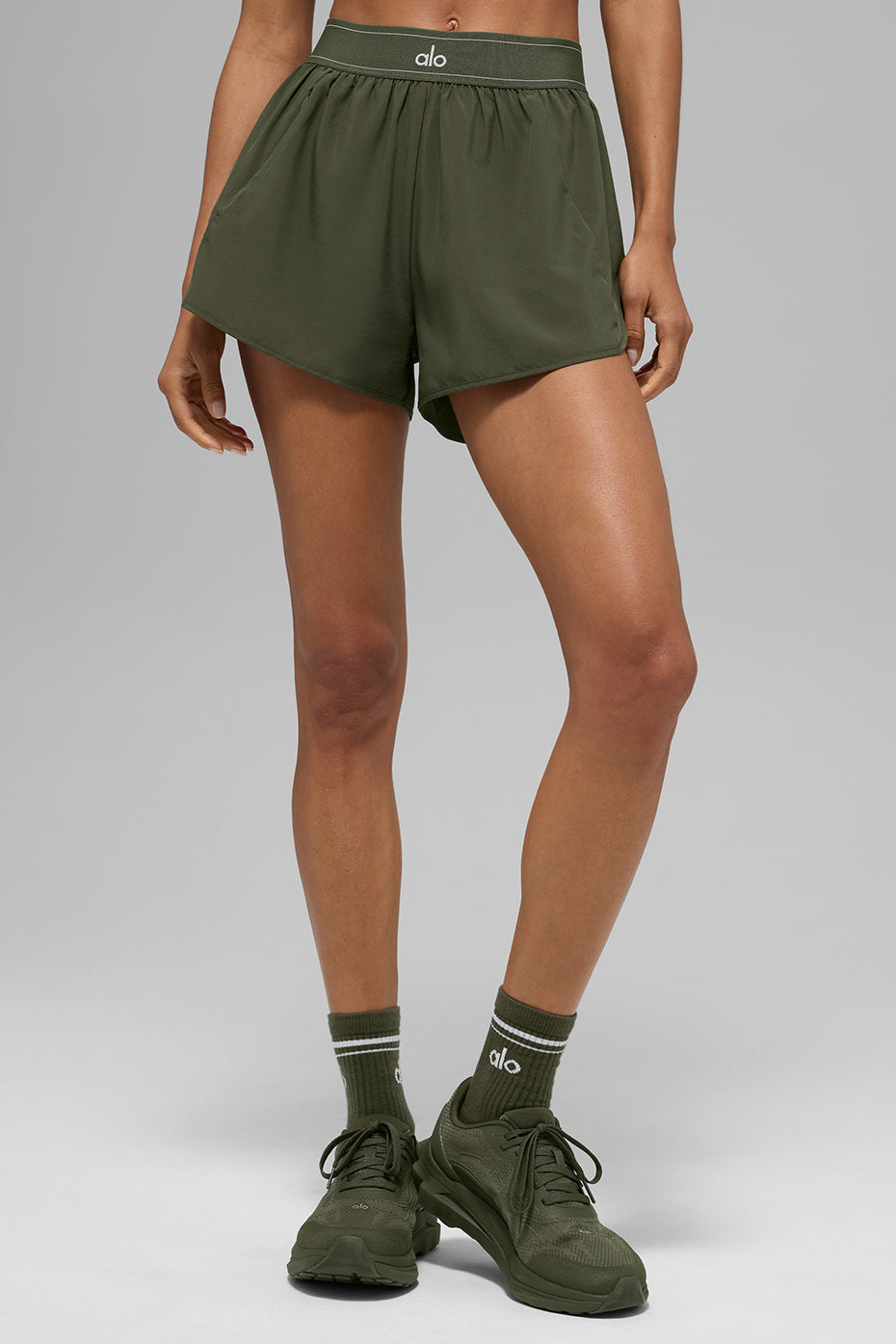 Match Point Shorts - Olive Green