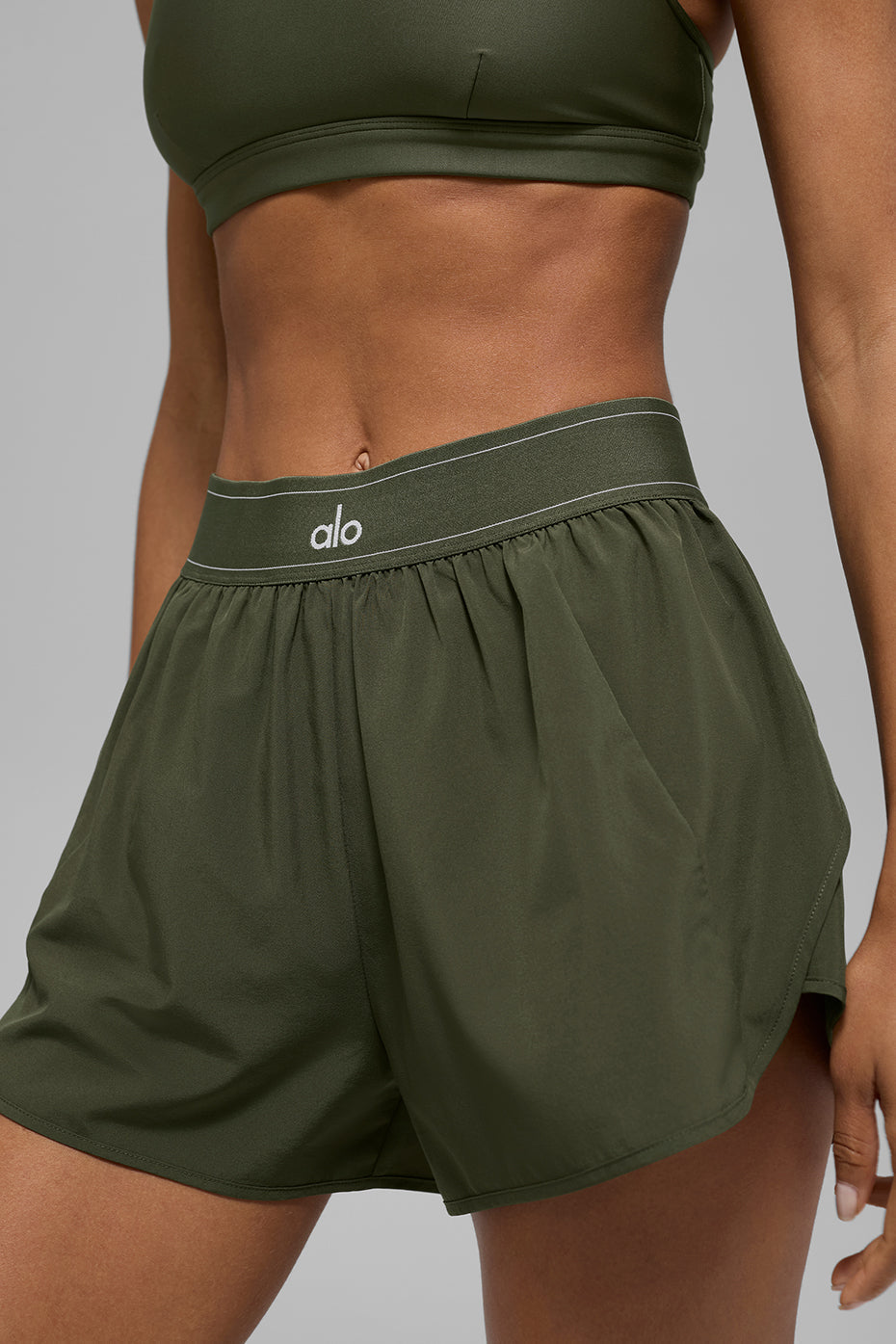 Match Point Shorts - Olive Green